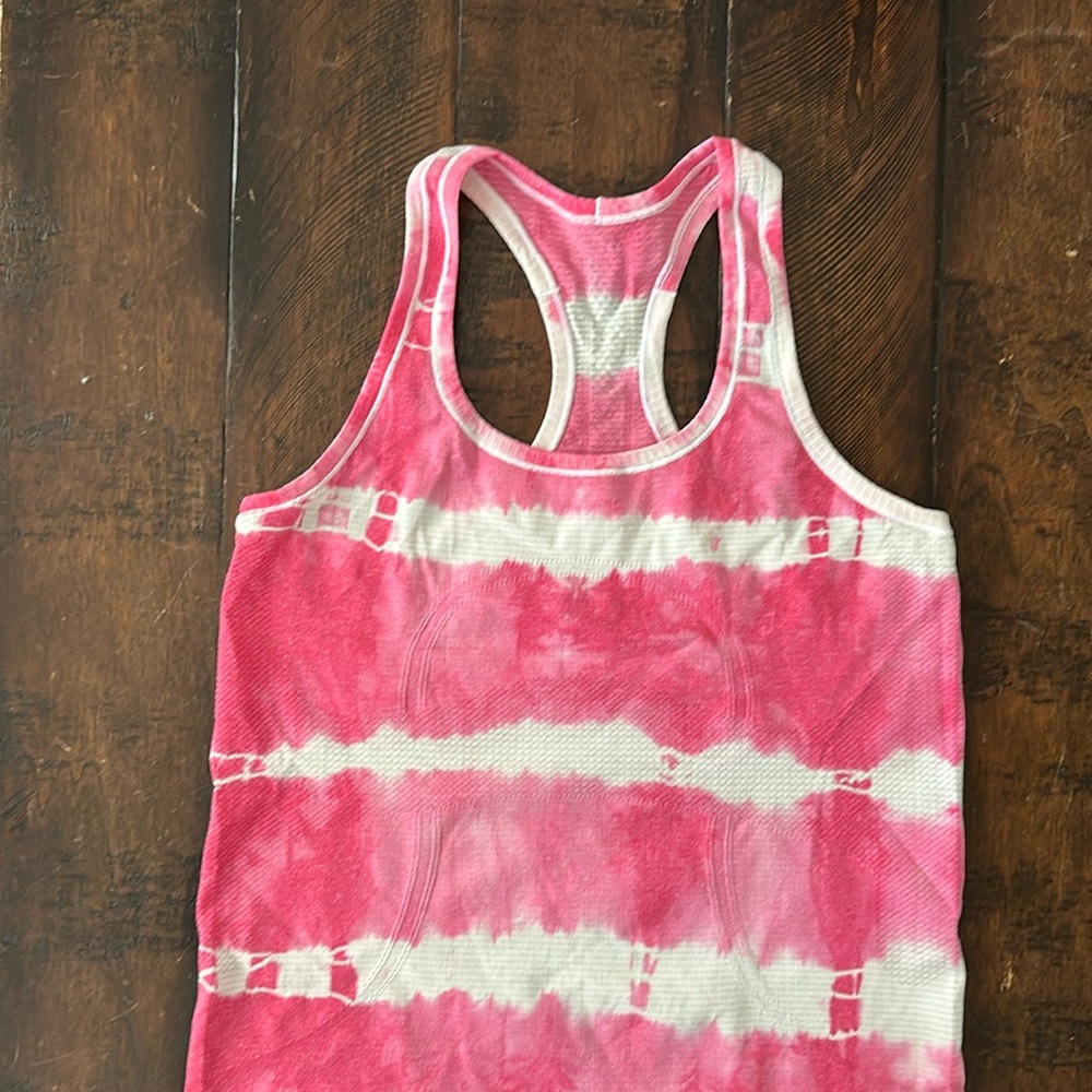 ✨Lululemon LE Seawheeze Swiftly Racerback Tank Size 8🏃🏼‍♀️